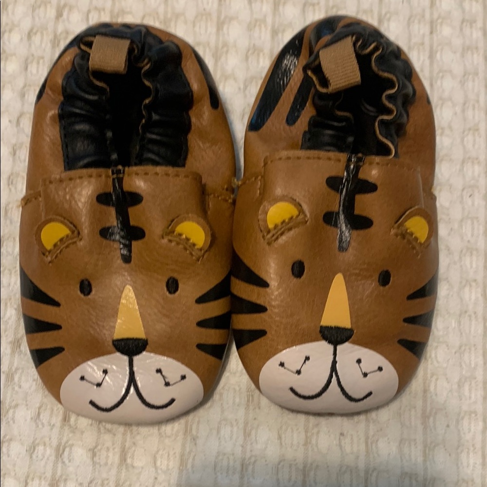 Tiger Face Baby Shoes - Brown and Black